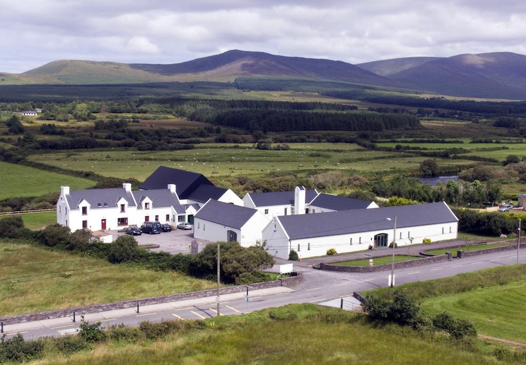 Bru Na Dromoda/Dromid Hostel Killeenleagh Bridge Exterior photo